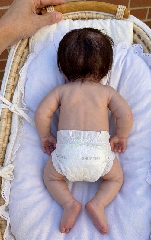 Muñeca Reborn Emy Niña 45cm y 1.900 kg